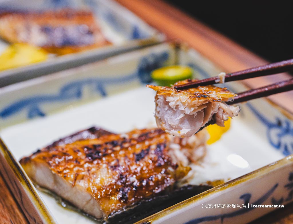 【六張犁美食】神樂坂割烹日本料理無菜單料理，信義區約會慶生優選 @冰淇淋貓的軟爛生活