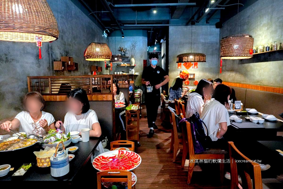【迪化街美食】本鼎堂台式漢方麻辣鍋 北門站火鍋推薦，大稻埕特色麻辣湯頭 @冰淇淋貓的軟爛生活
