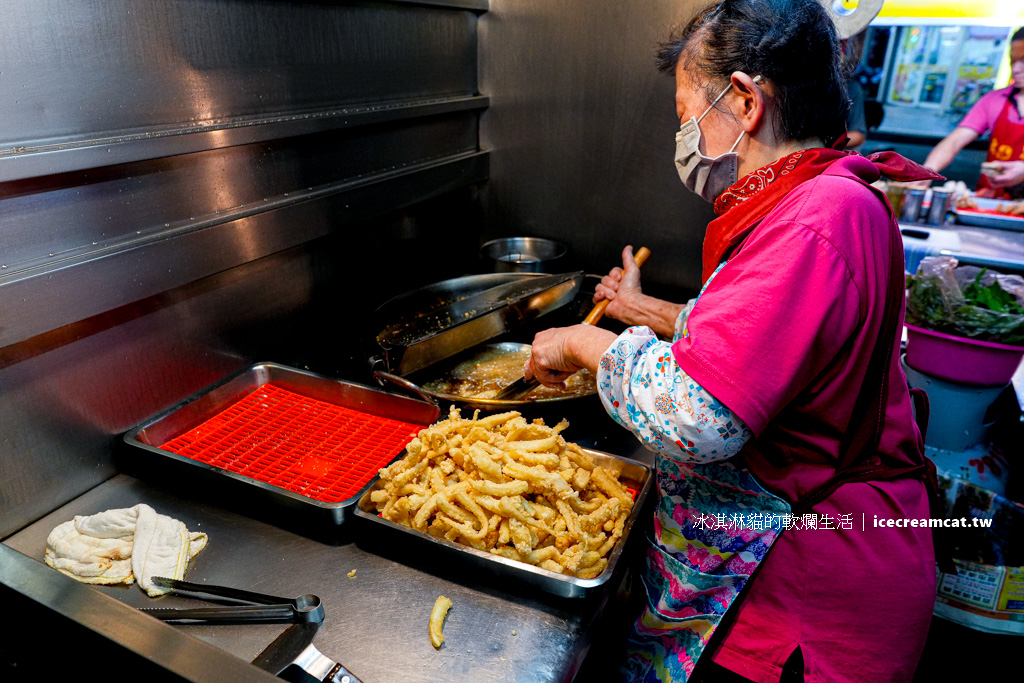 【北投石牌美食】雞媽媽鹽酥雞老店炸物，炸油乾淨、宵夜首選！(菜單價錢) @冰淇淋貓的軟爛生活