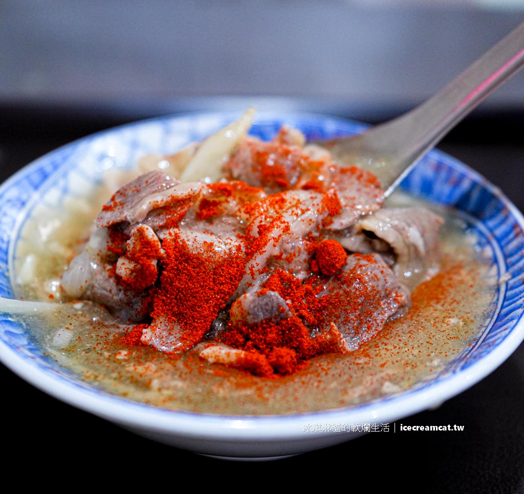 【三重美食】北港江記龍門生炒鴨肉焿，三重國小站附近必吃 鋼管鴨肉羹 @冰淇淋貓的軟爛生活