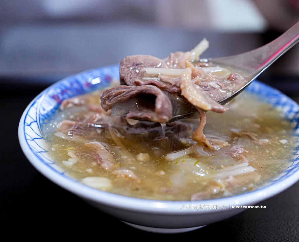 【三重美食】北港江記龍門生炒鴨肉焿，三重國小站附近必吃 鋼管鴨肉羹 @冰淇淋貓的軟爛生活