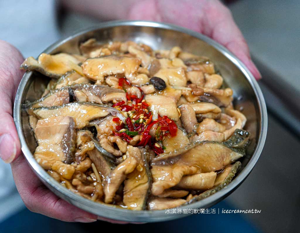 【台南林無刺虱目魚】三重人氣虱目魚蓋飯必吃，三和國中附近早午餐 @冰淇淋貓的軟爛生活