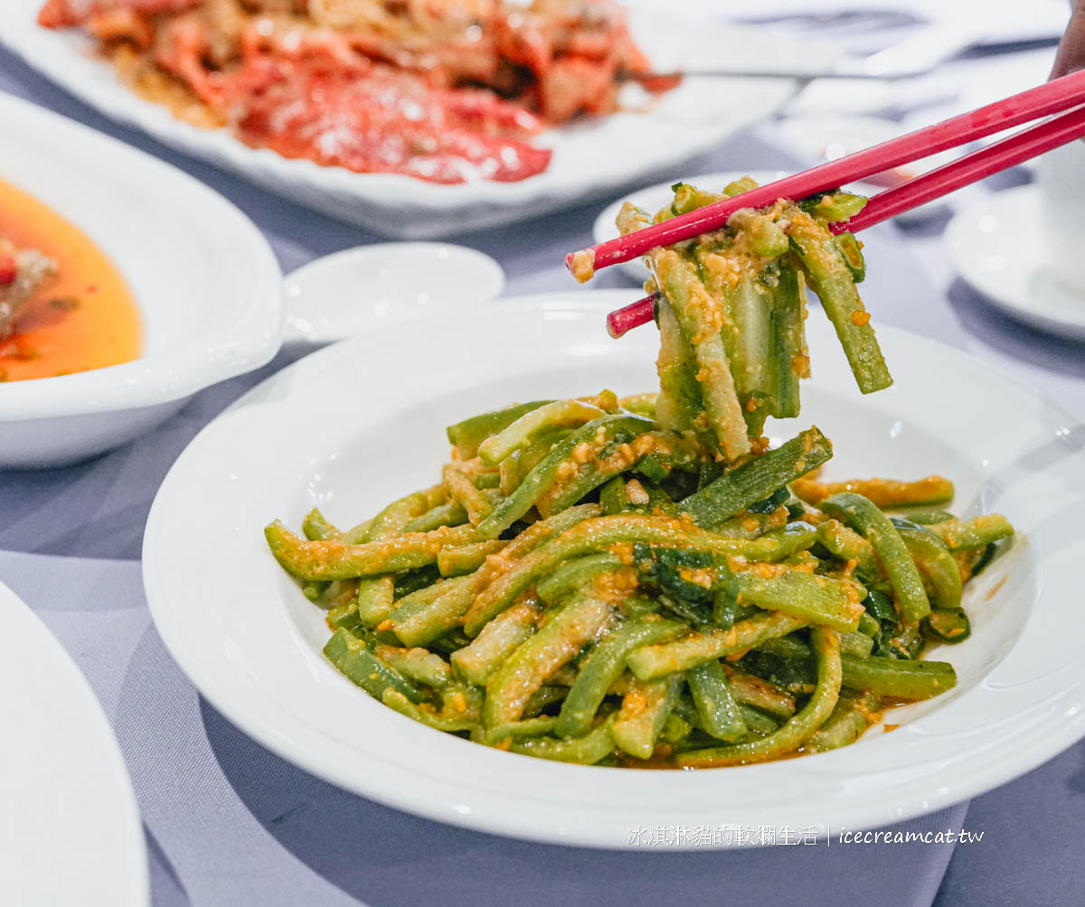長春亰華海鮮餐廳｜台北中山區中式合菜推薦，龍蝦意麵只要699元＋烤鴨三吃必點 @冰淇淋貓的軟爛生活