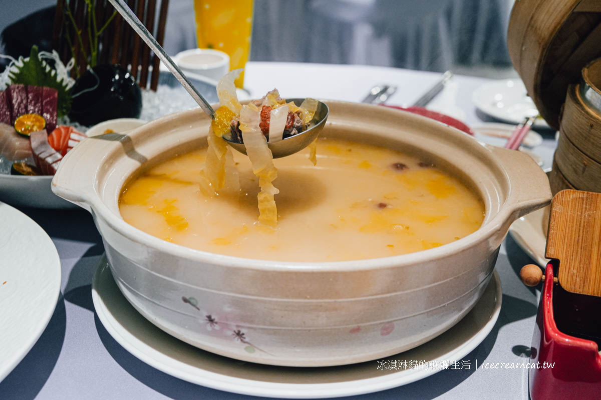 長春亰華海鮮餐廳｜台北中山區中式合菜推薦，龍蝦意麵只要699元＋烤鴨三吃必點 @冰淇淋貓的軟爛生活