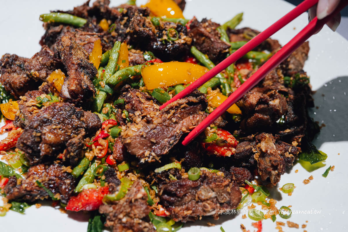 長春亰華海鮮餐廳｜台北中山區中式合菜推薦，龍蝦意麵只要699元＋烤鴨三吃必點 @冰淇淋貓的軟爛生活