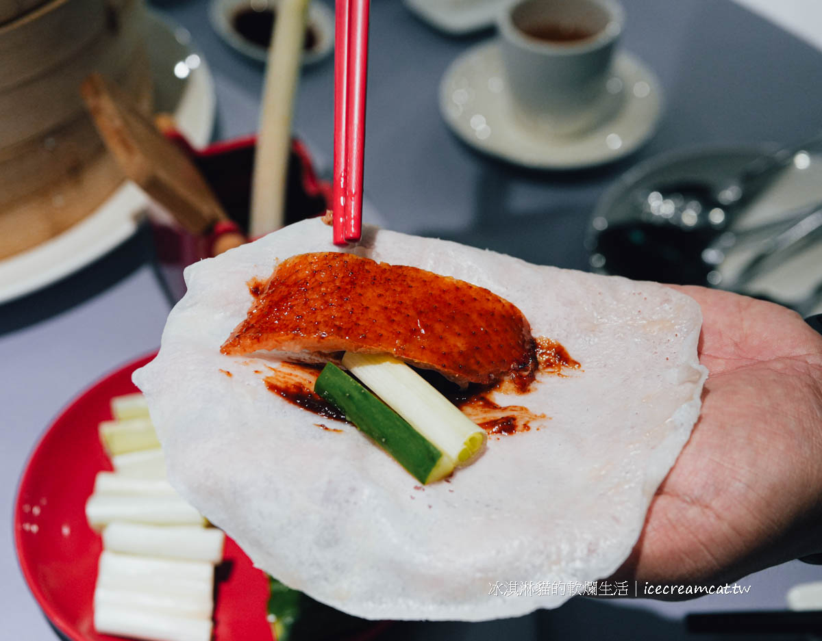 長春亰華海鮮餐廳｜台北中山區中式合菜推薦，龍蝦意麵只要699元＋烤鴨三吃必點 @冰淇淋貓的軟爛生活