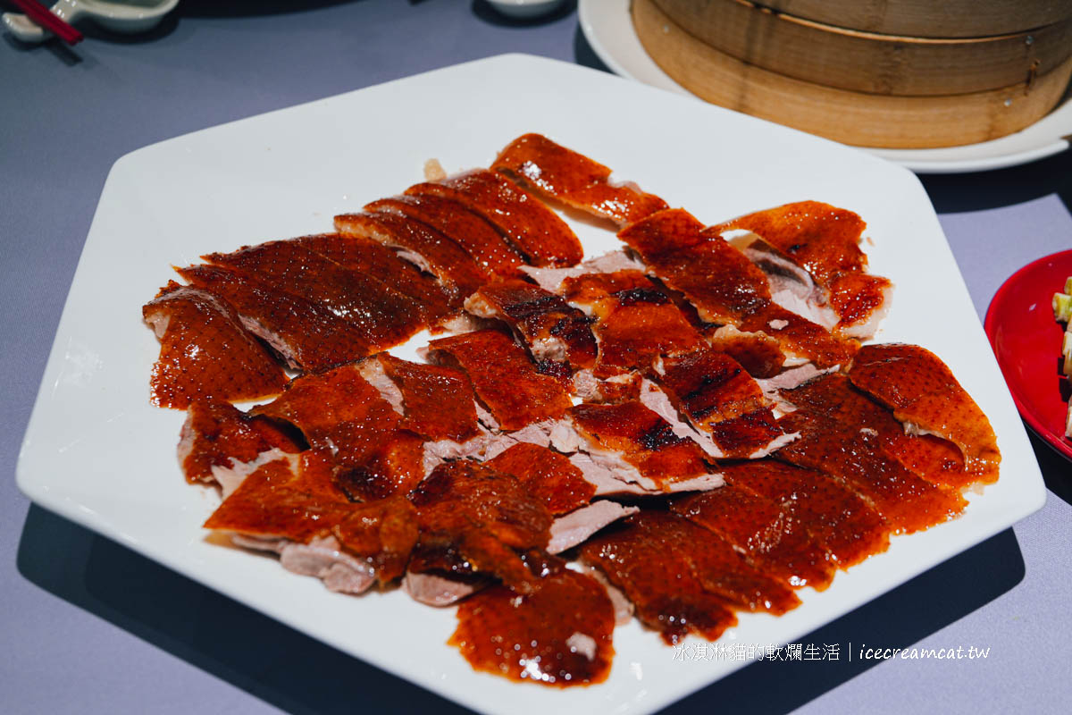 長春亰華海鮮餐廳｜台北中山區中式合菜推薦，龍蝦意麵只要699元＋烤鴨三吃必點 @冰淇淋貓的軟爛生活