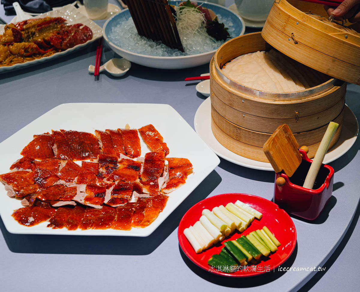 長春亰華海鮮餐廳｜台北中山區中式合菜推薦，龍蝦意麵只要699元＋烤鴨三吃必點 @冰淇淋貓的軟爛生活