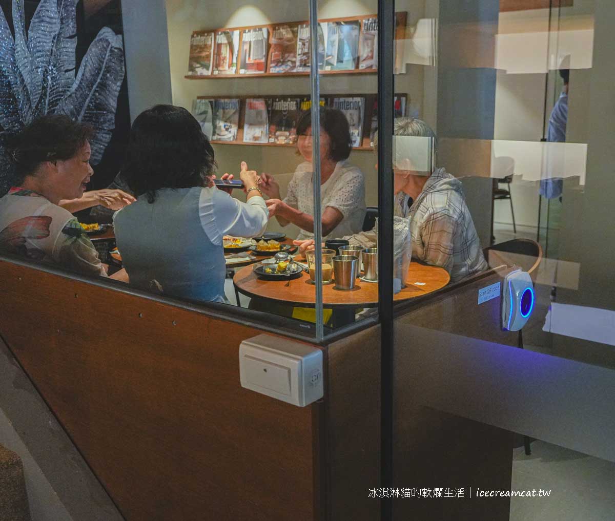 天母圖書咖啡廳【CE&#8217; &#038; LIB-RARY】芝山站附近不限時咖啡廳，附插座美式喝到飽 @冰淇淋貓的軟爛生活