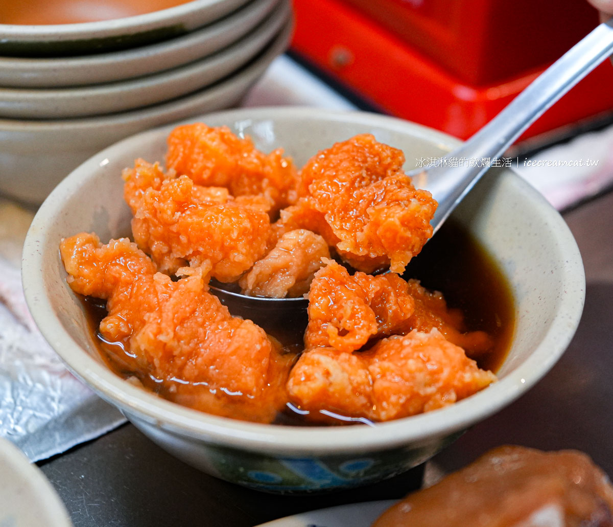 【基隆美食】廟口夜市22號蝦仁羹豬腳，菜單必點滷肉飯和豬腳！ @冰淇淋貓的軟爛生活