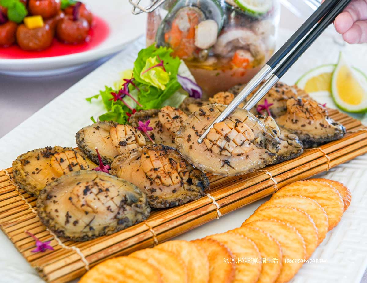 【台中｜台北美食】新天地梧棲創始店海鮮餐廳桌菜推薦，氣派包廂適合聚餐婚宴抓周 @冰淇淋貓的軟爛生活