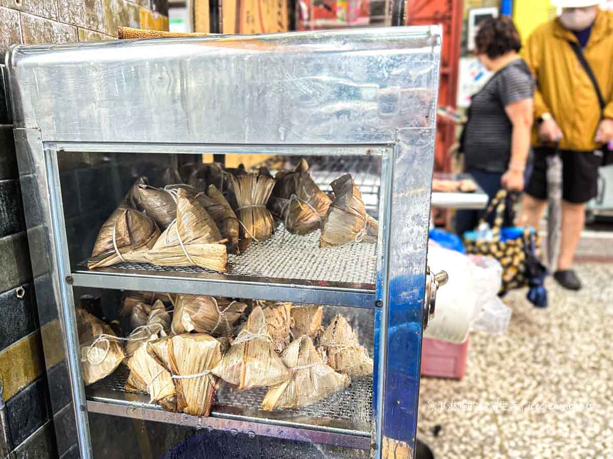 【石牌老牌肉圓】北投石牌捷運站必吃！甜不辣料多湯香，40年老店超人氣 @冰淇淋貓的軟爛生活