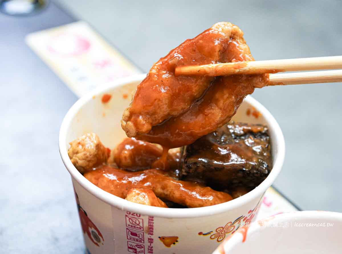 【北投石牌捷運】石牌老牌肉圓40餘年老店，甜不辣也必點！ @冰淇淋貓的軟爛生活