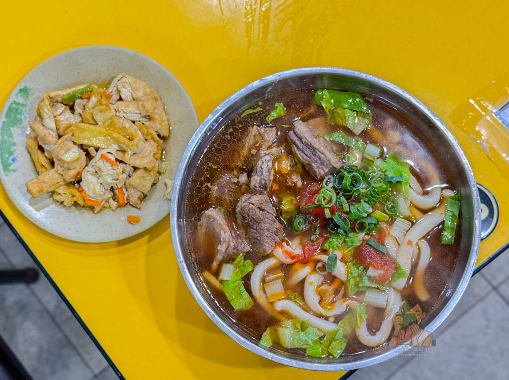 天母美食｜一品山西刀削麵菜單必吃蕃茄牛肉麵，天母國小附近小吃 @冰淇淋貓的軟爛生活