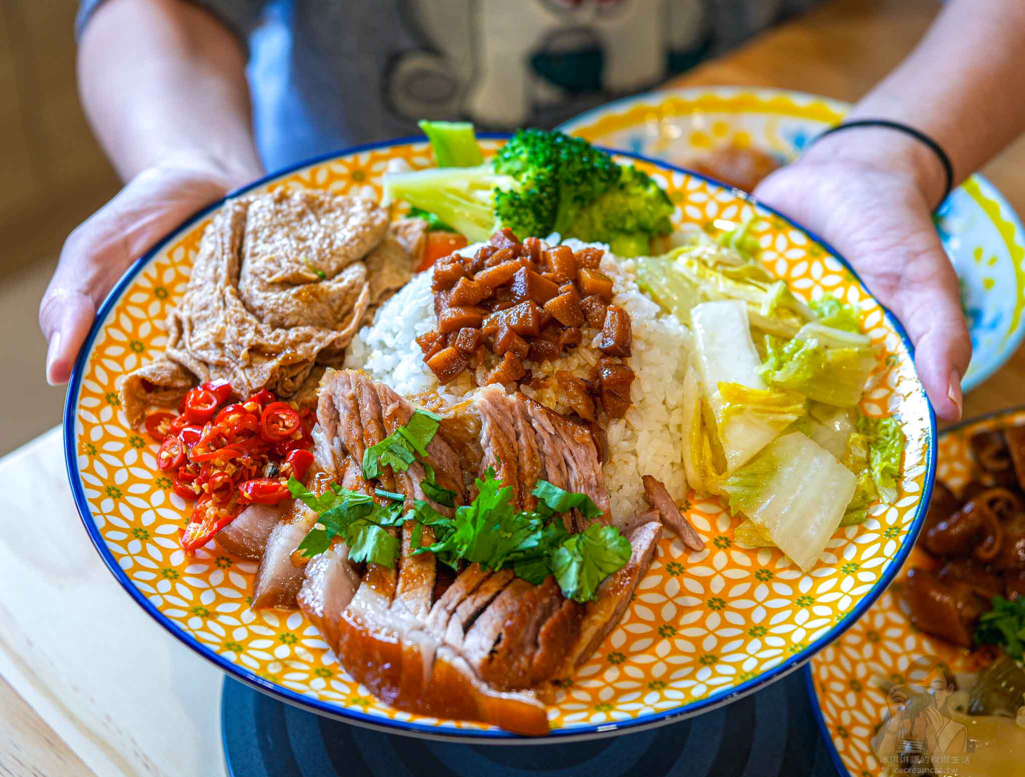 三重【光興腿庫】新址在仁愛街124號近捷運三重國小站，米其林必比登推薦 @冰淇淋貓的軟爛生活