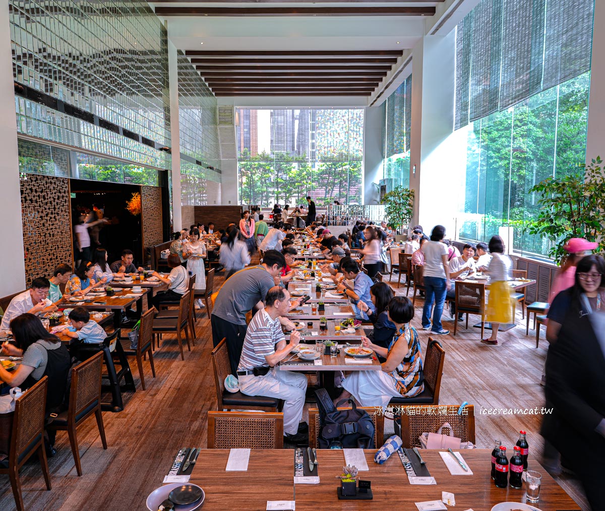 【台北晶華酒店栢麗廳 Brasserie】2025最新吃到飽，訂位、價格與必吃推薦 @冰淇淋貓的軟爛生活