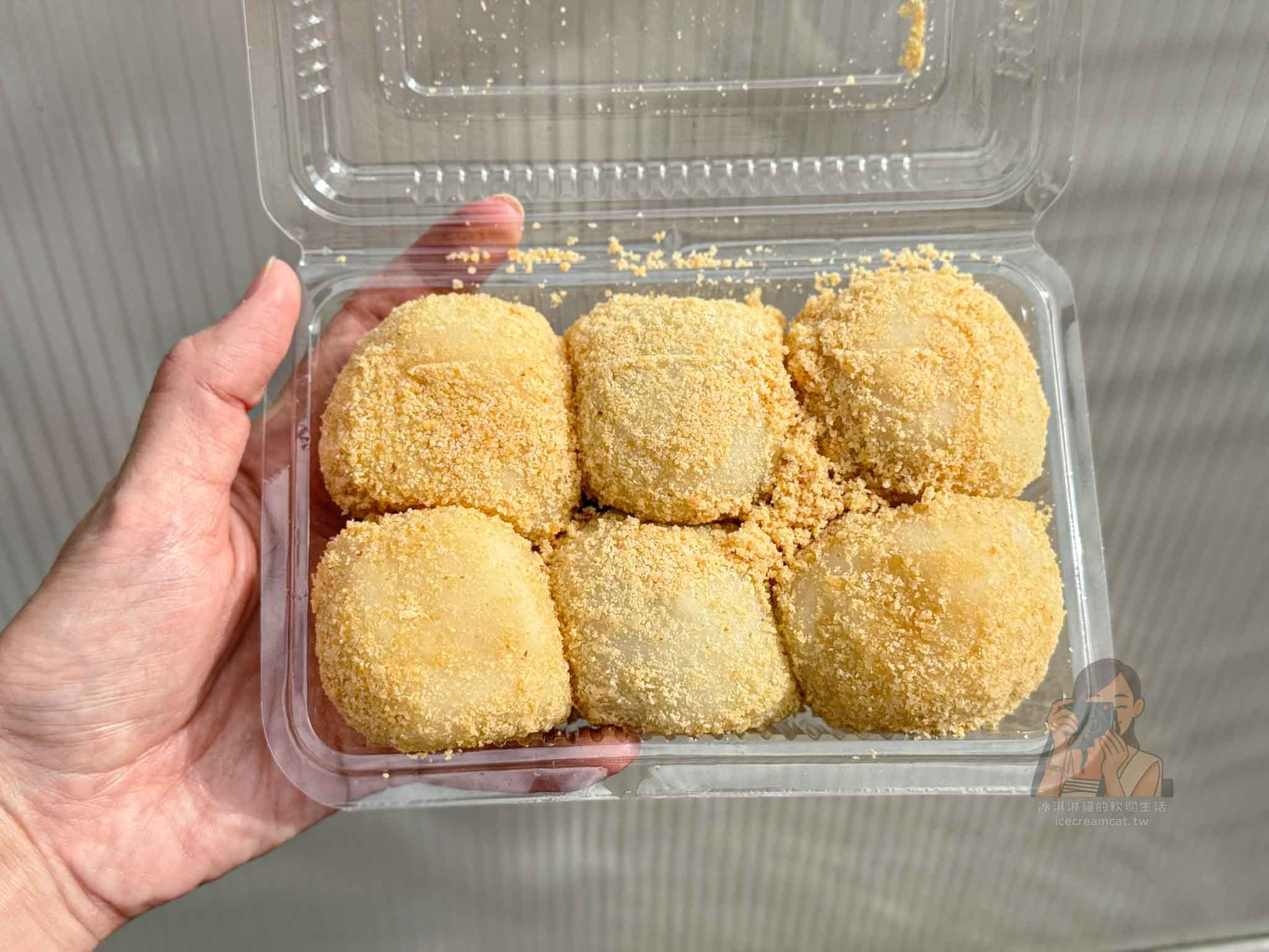 【不老客家麻糬】行天宮松江路上排隊手工麻糬，中山區必買甜點另售草莓大福 @冰淇淋貓的軟爛生活