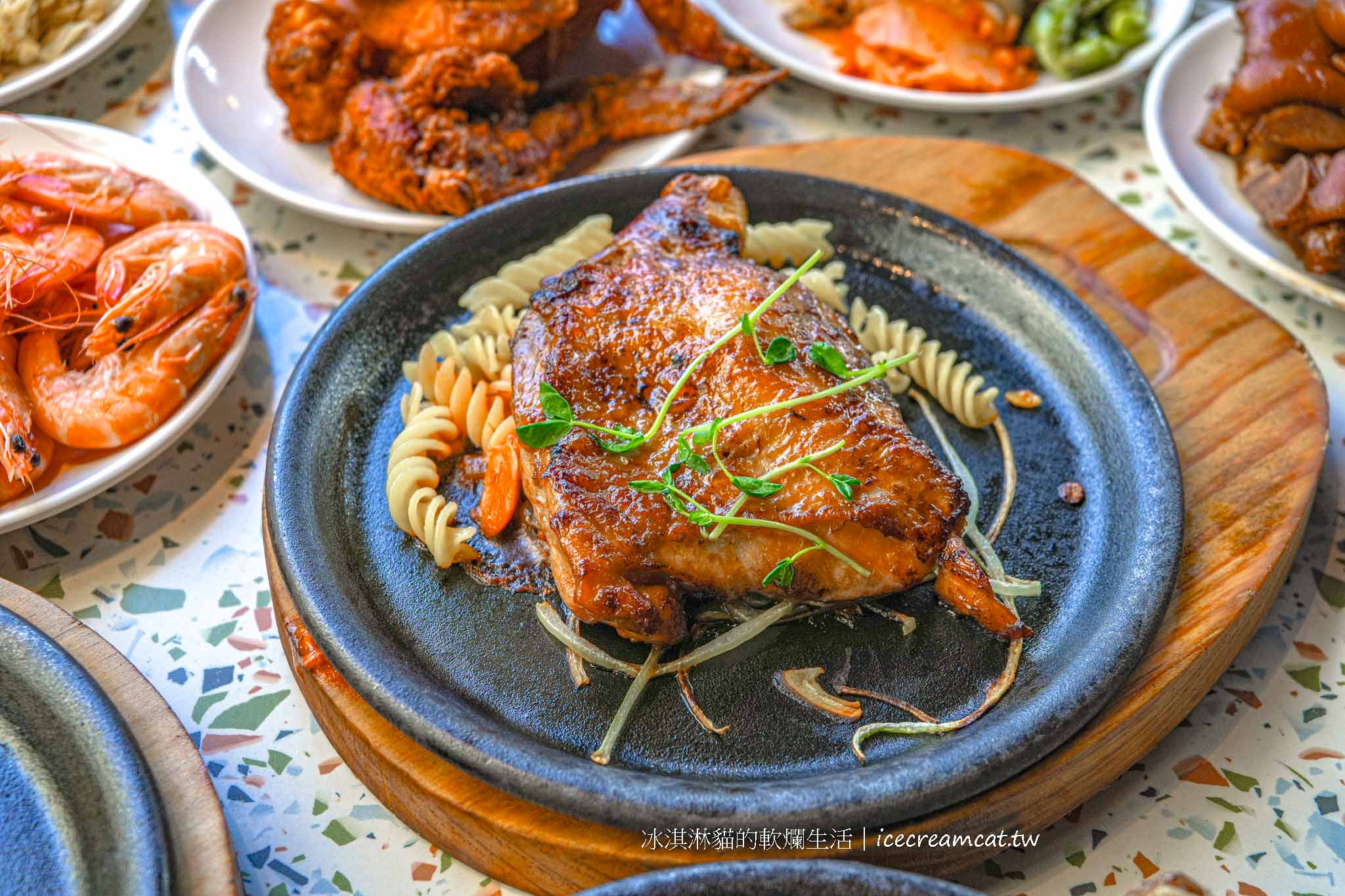 【新北美食】我家牛排板橋遠科店｜自助吧菜單、排餐評價、線上訂位 @冰淇淋貓的軟爛生活