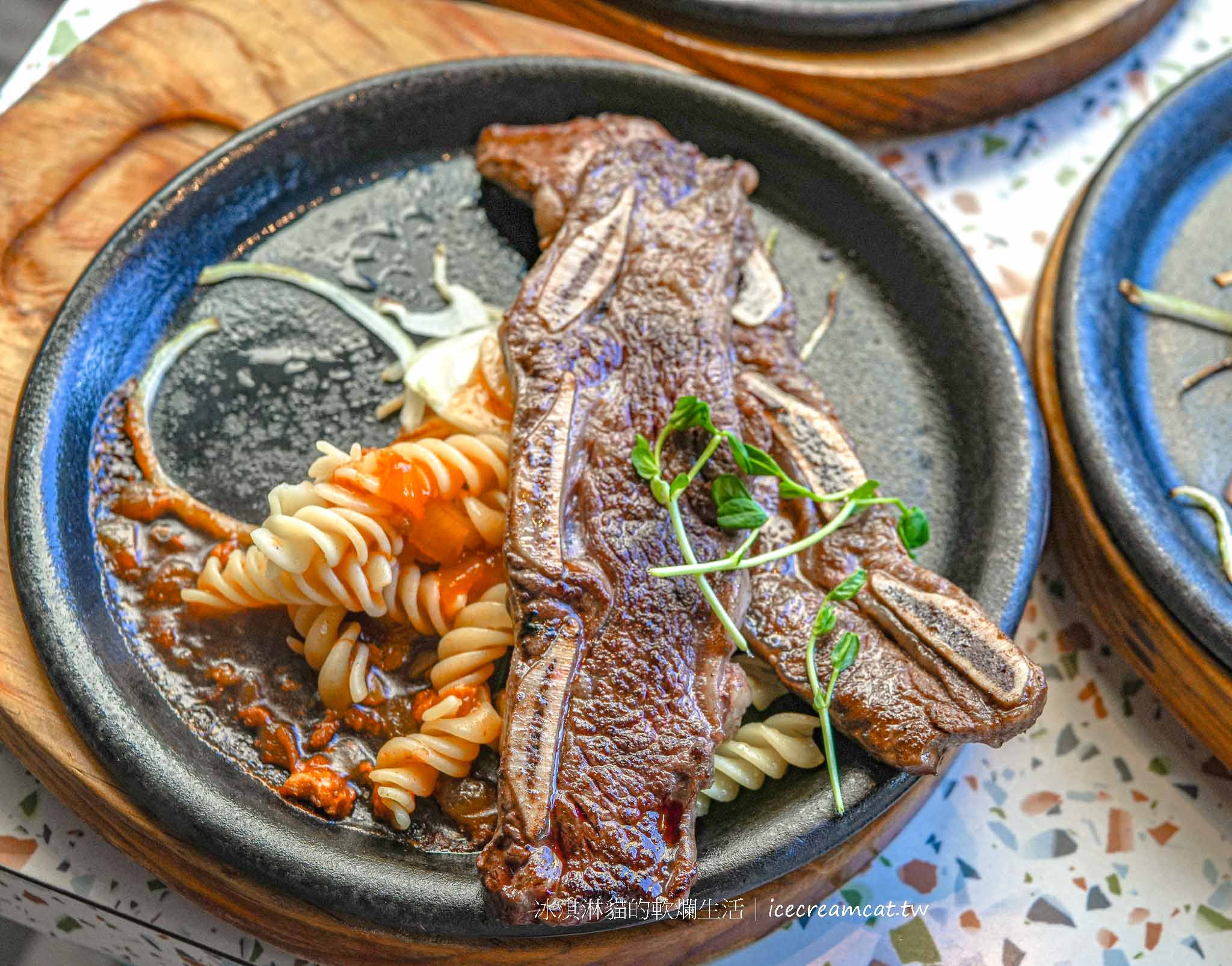 【新北美食】我家牛排板橋遠科店｜自助吧菜單、排餐評價、線上訂位 @冰淇淋貓的軟爛生活