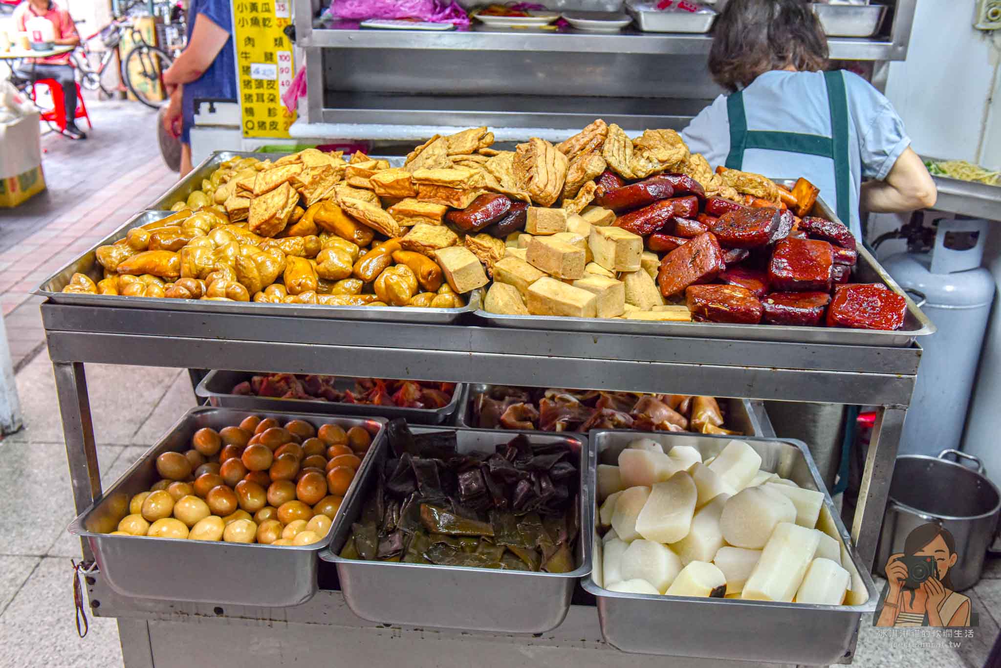 【蘇來傳露店】蘇家肉圓油粿 萬華美食，米其林必比登菜單推薦芋粿黑醬肉圓 @冰淇淋貓的軟爛生活