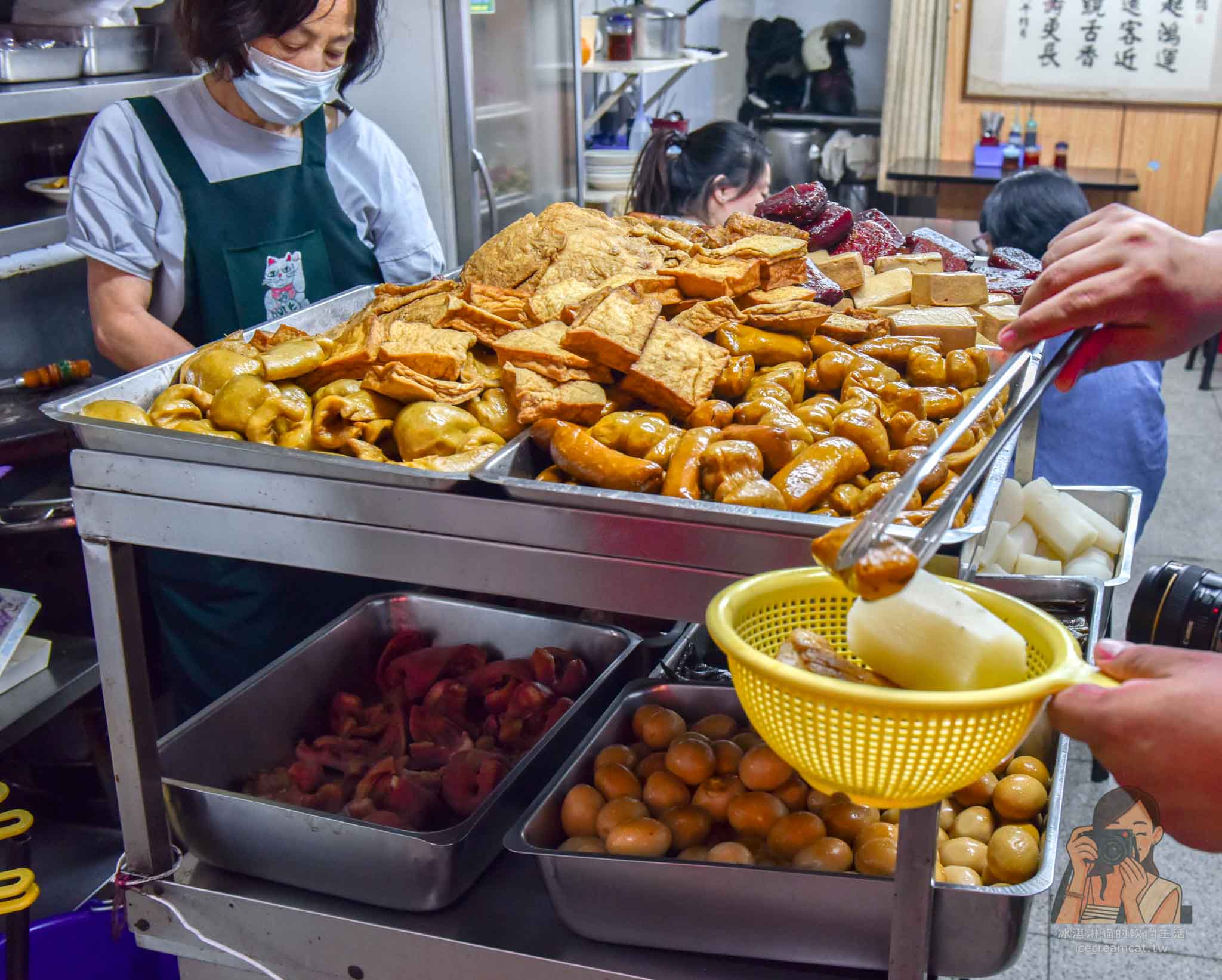 新莊美食｜旺旺餃子館菜單推薦韭菜水餃，戰車滷味價格親民 @冰淇淋貓的軟爛生活
