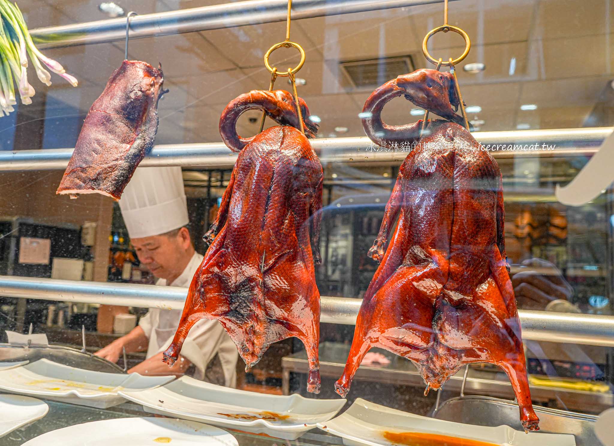 【香港中環美食】鏞記酒家 燒鵝名店米其林推薦粵菜，合菜必吃菜單 @冰淇淋貓的軟爛生活