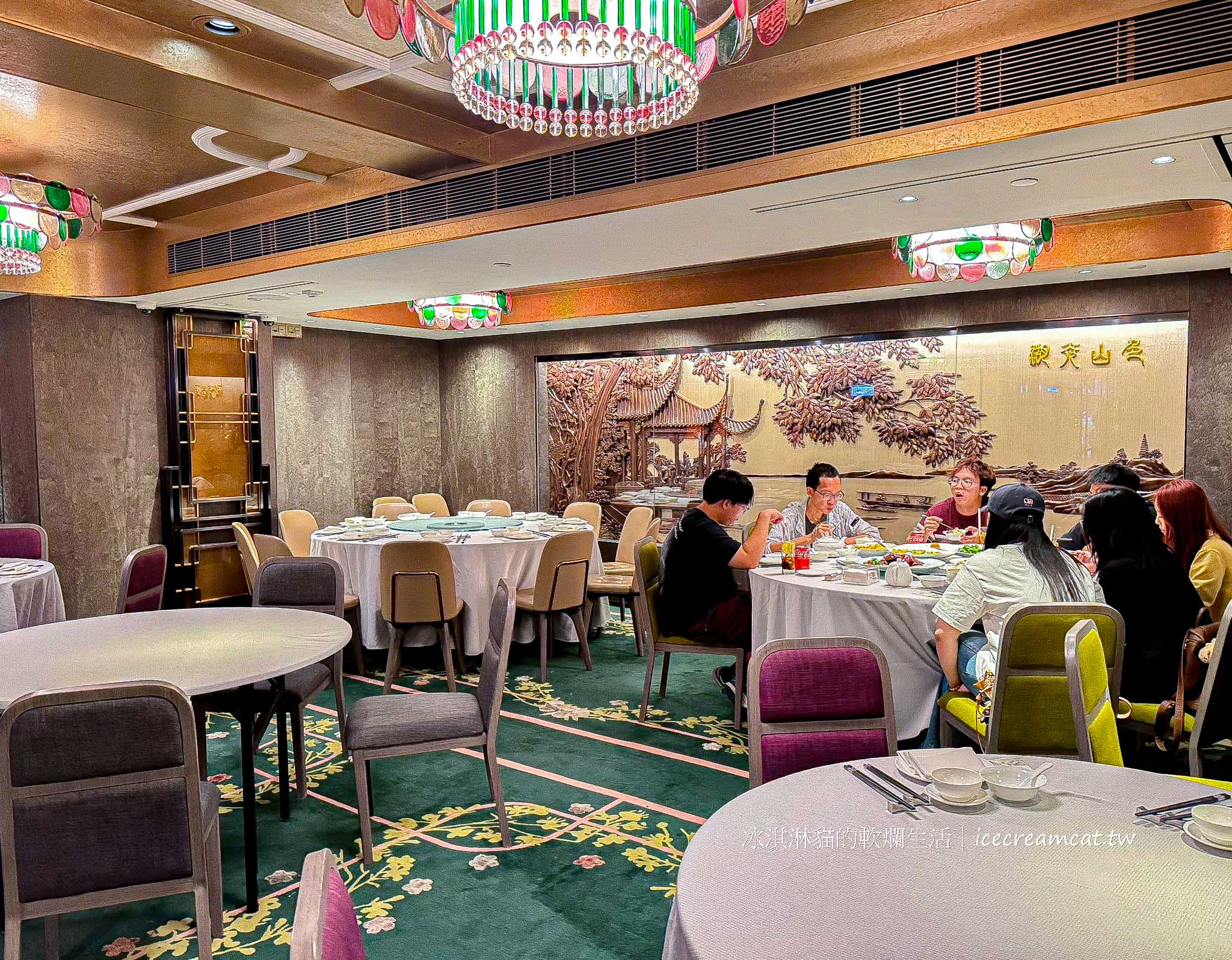 【香港中環美食】鏞記酒家 燒鵝名店米其林推薦粵菜，合菜必吃菜單 @冰淇淋貓的軟爛生活