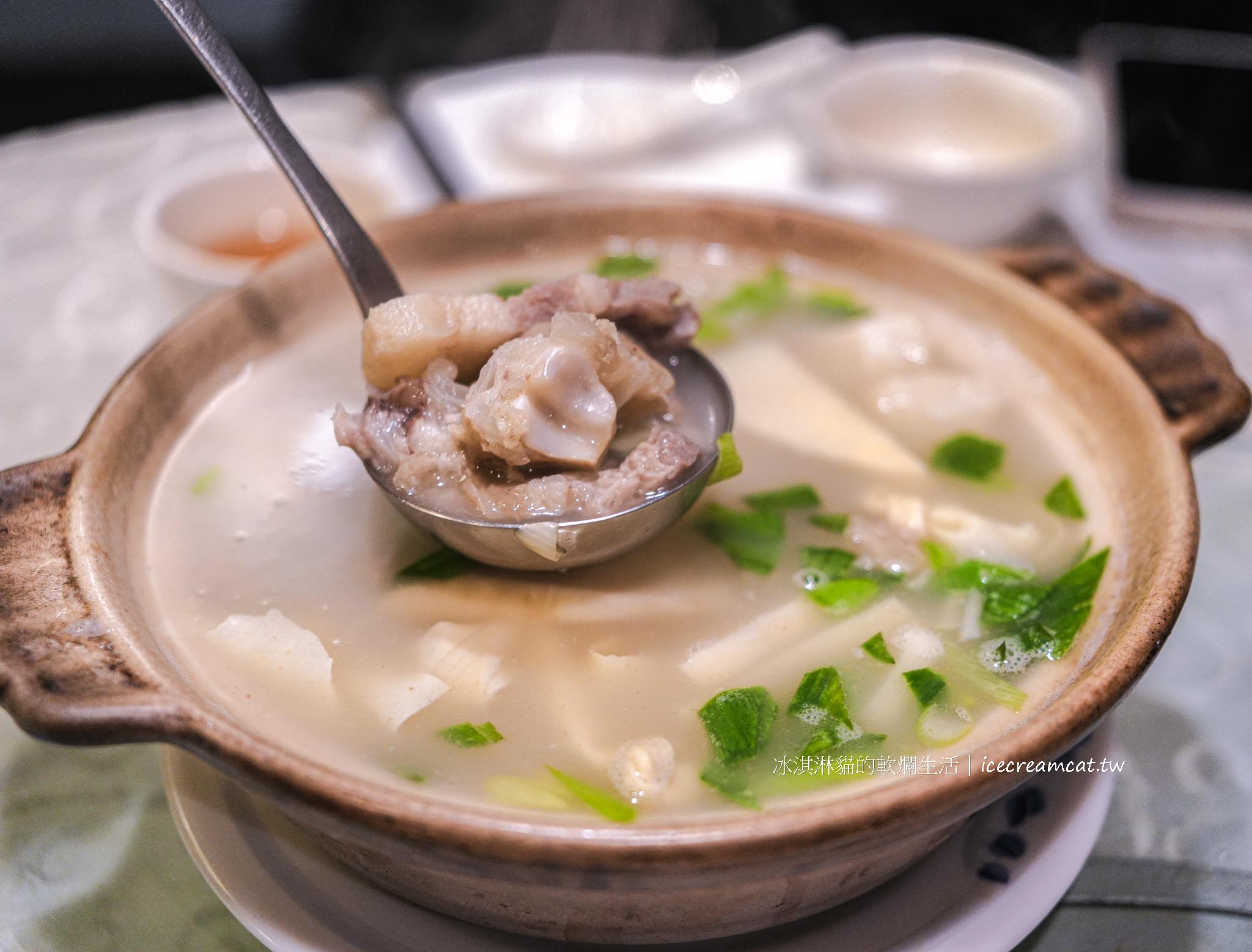 松江南京美食｜蘭姥姥小吃 台北江浙菜餐廳推薦，菜單必點紅蔥烤排 @冰淇淋貓的軟爛生活