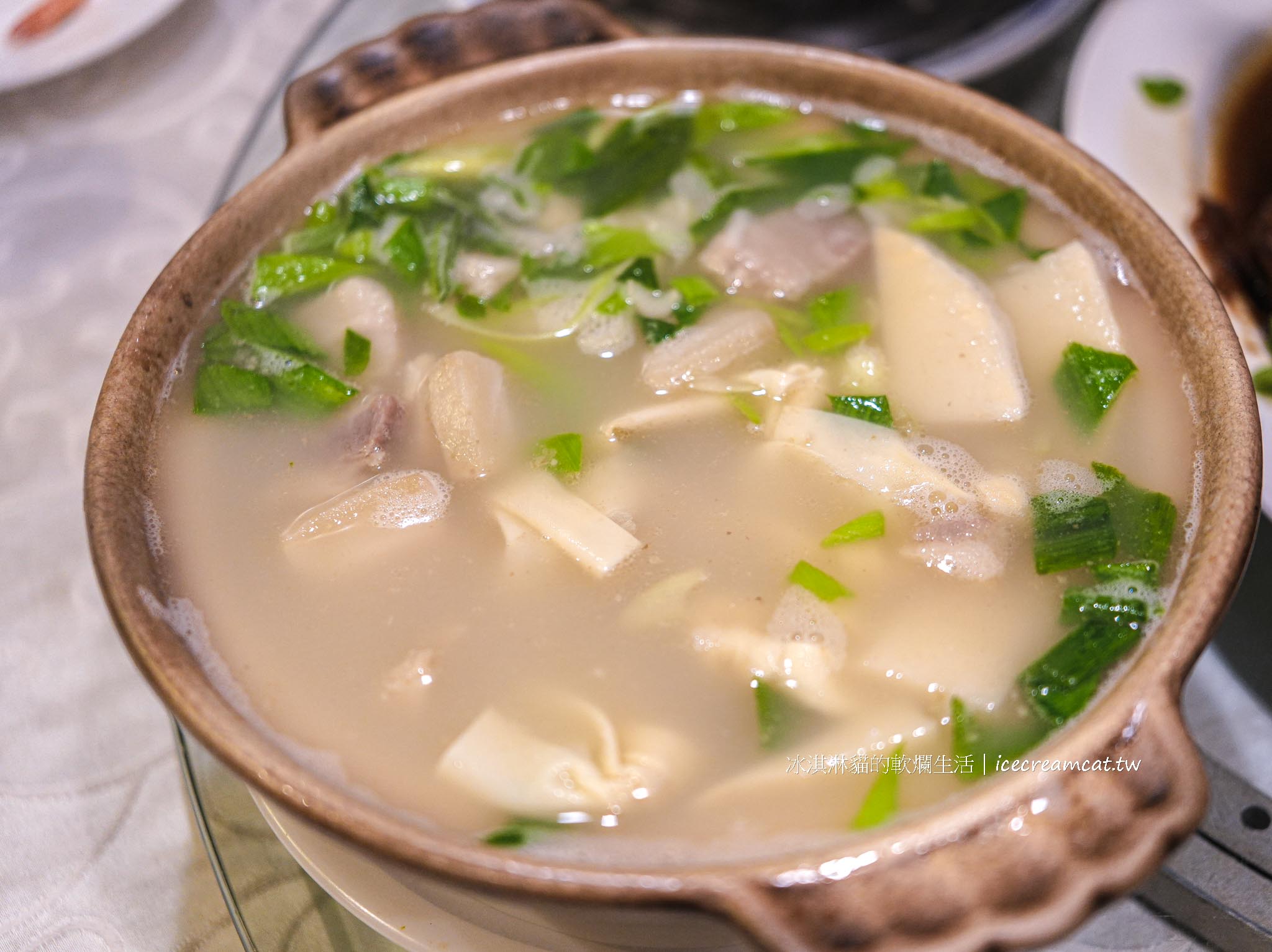松江南京美食｜蘭姥姥小吃 台北江浙菜餐廳推薦，菜單必點紅蔥烤排 @冰淇淋貓的軟爛生活