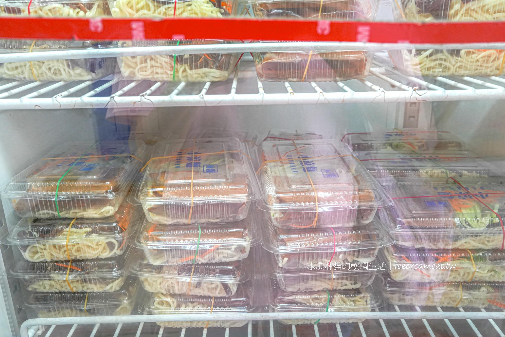 阿婆壽司｜鶯歌三峽24小時營業平價壽司店，2025菜單必點關東煮 @冰淇淋貓的軟爛生活