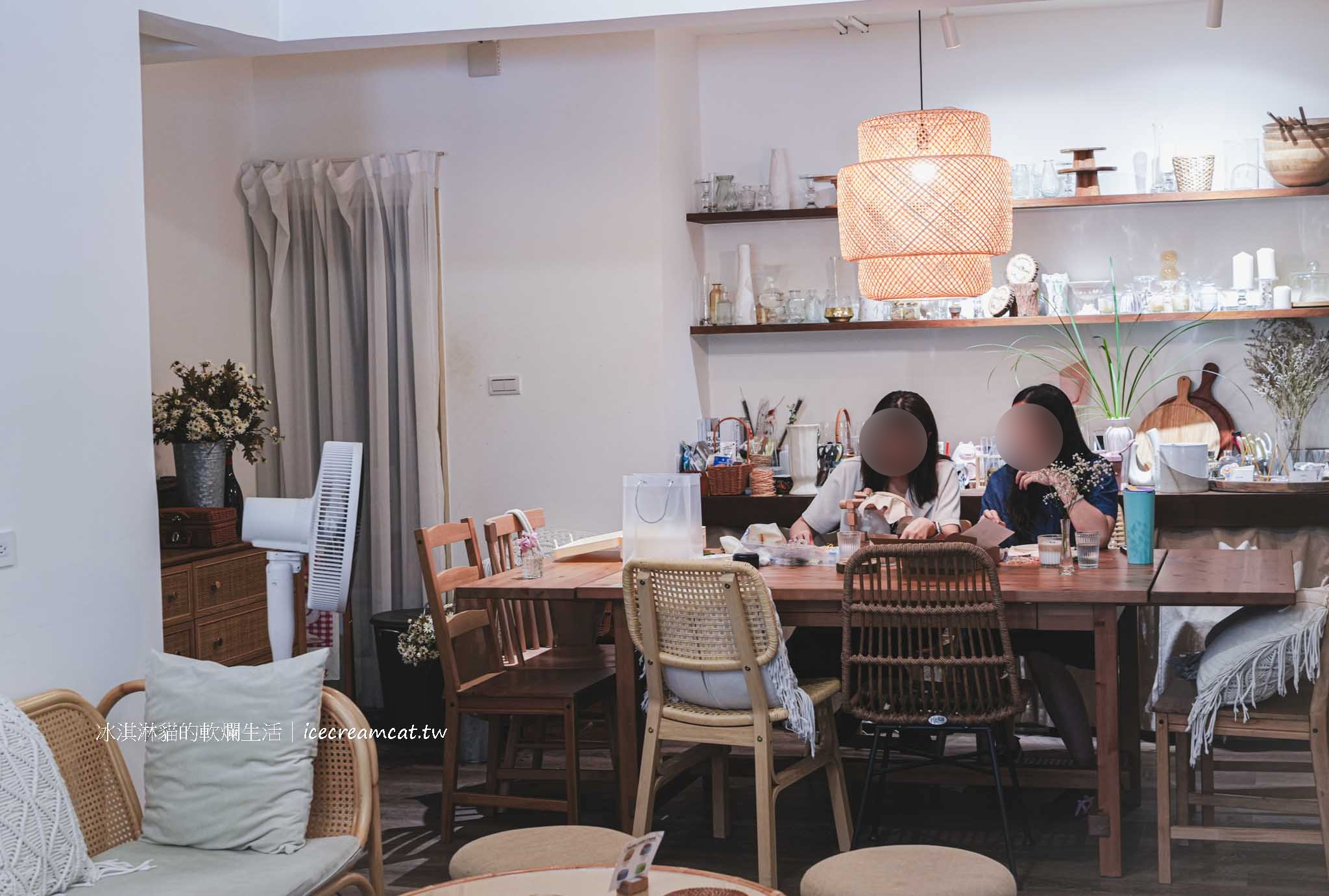 Butter Cake Café 奶油蛋糕咖啡廳｜新店大坪林捷運站甜點下午茶，韓系咖啡廳推薦 @冰淇淋貓的軟爛生活