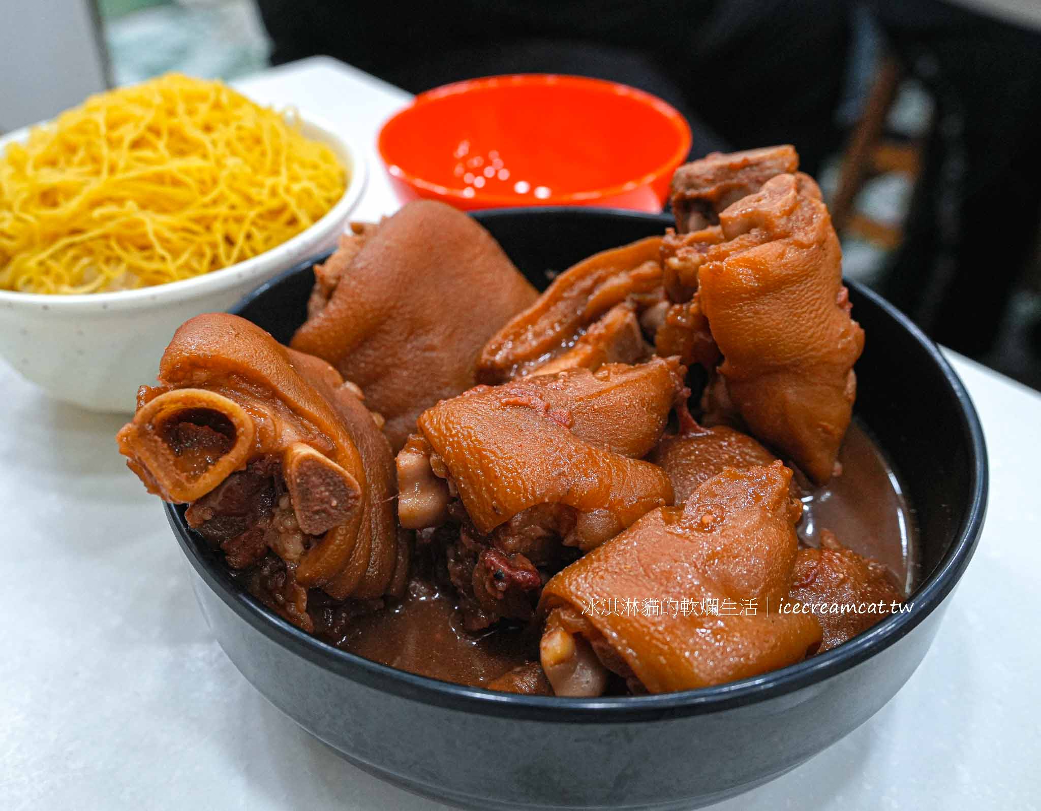 【香港佐敦美食】麥文記麵家 米其林推薦鮮蝦雲吞麵必吃，吃完順逛廟街夜市 @冰淇淋貓的軟爛生活