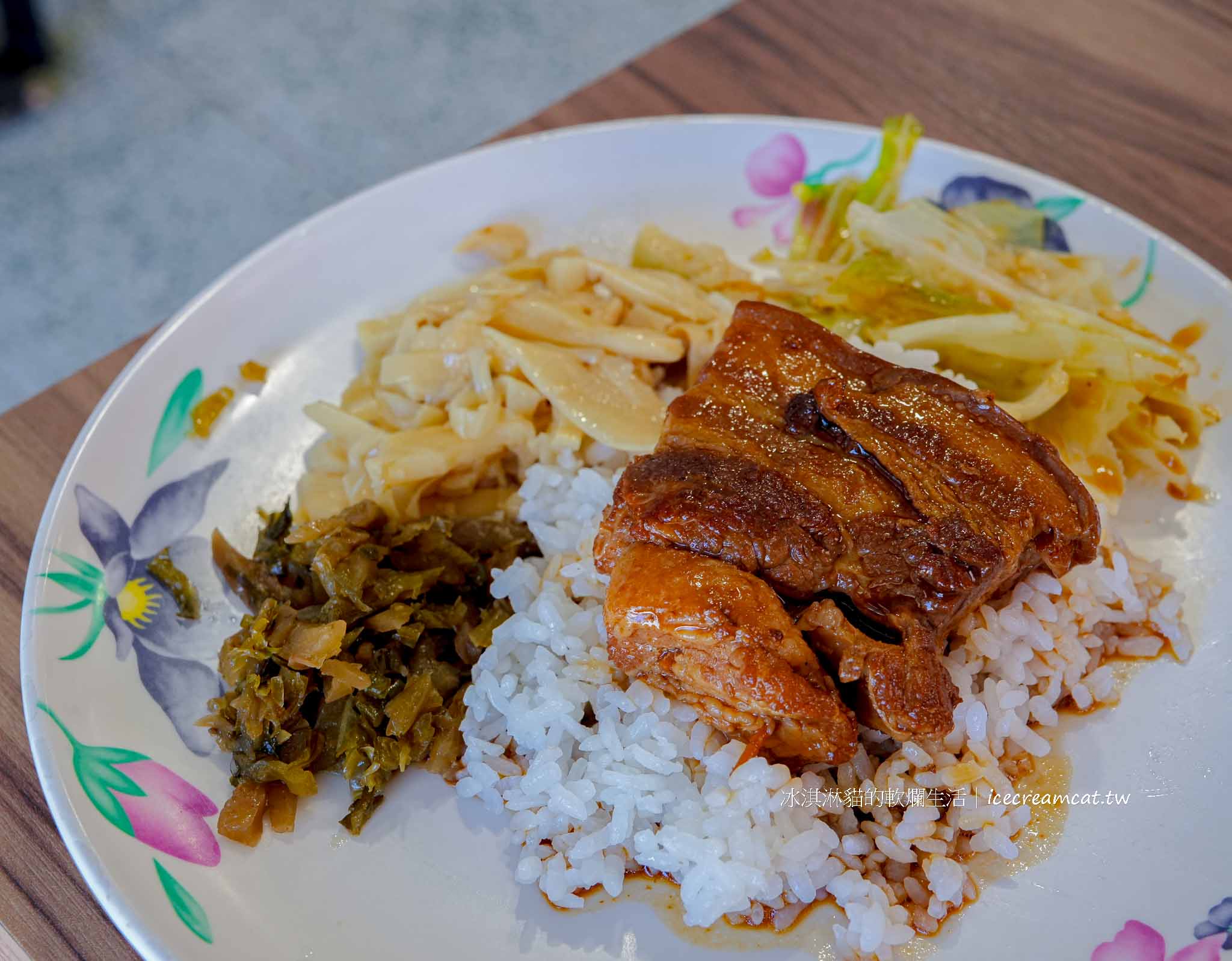 大同區美食｜梅滿美食 搬家新址！2025菜單必吃焢肉飯，圓山站大龍峒小吃 @冰淇淋貓的軟爛生活