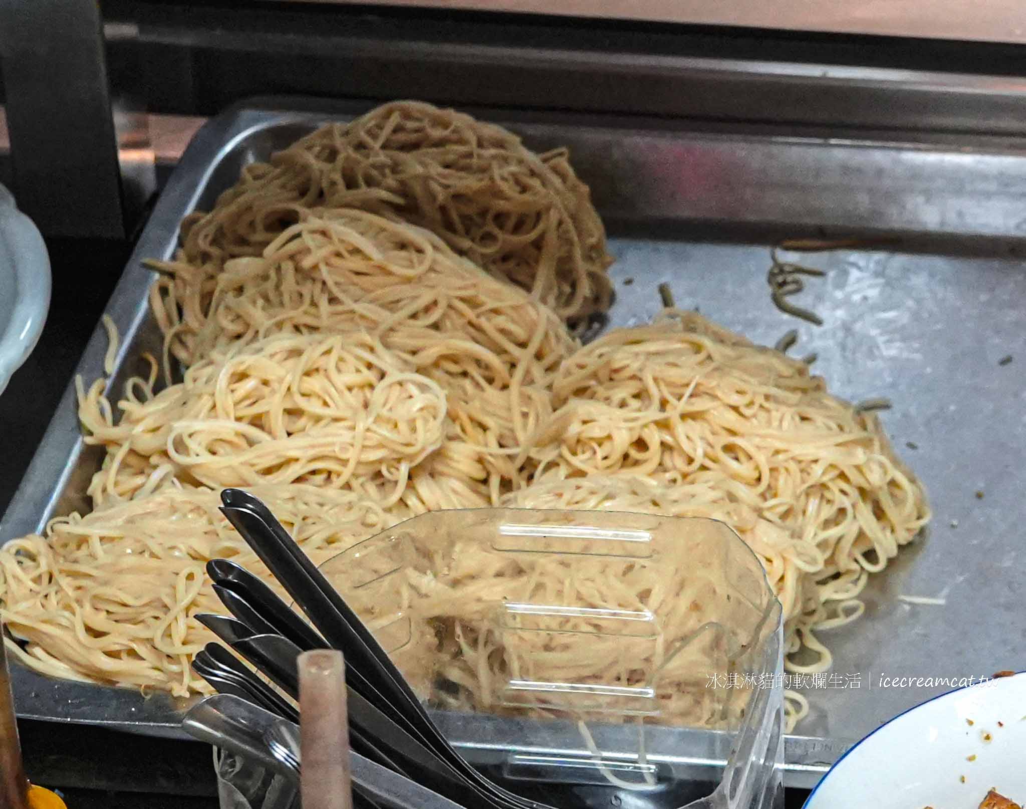 【北投美食】營養蚵仔｜北投中繼市場必吃小吃蚵仔麵線，北投捷運附近美食 @冰淇淋貓的軟爛生活