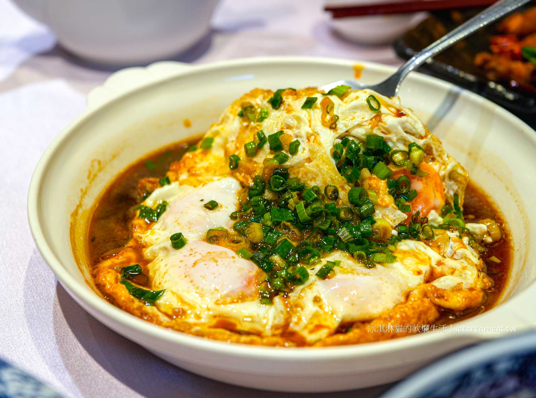 永和美食｜紅堂新川菜餐廳永和店 桌菜推薦，價格親民又帶創意的川菜 @冰淇淋貓的軟爛生活
