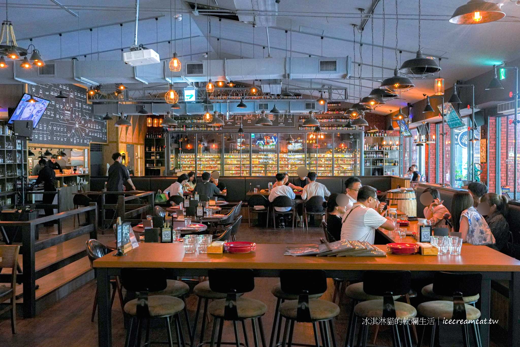 台中美食推薦｜ABV地中海餐酒館 700款世界精釀啤酒餐廳與入門指南，聚餐好去處 @冰淇淋貓的軟爛生活