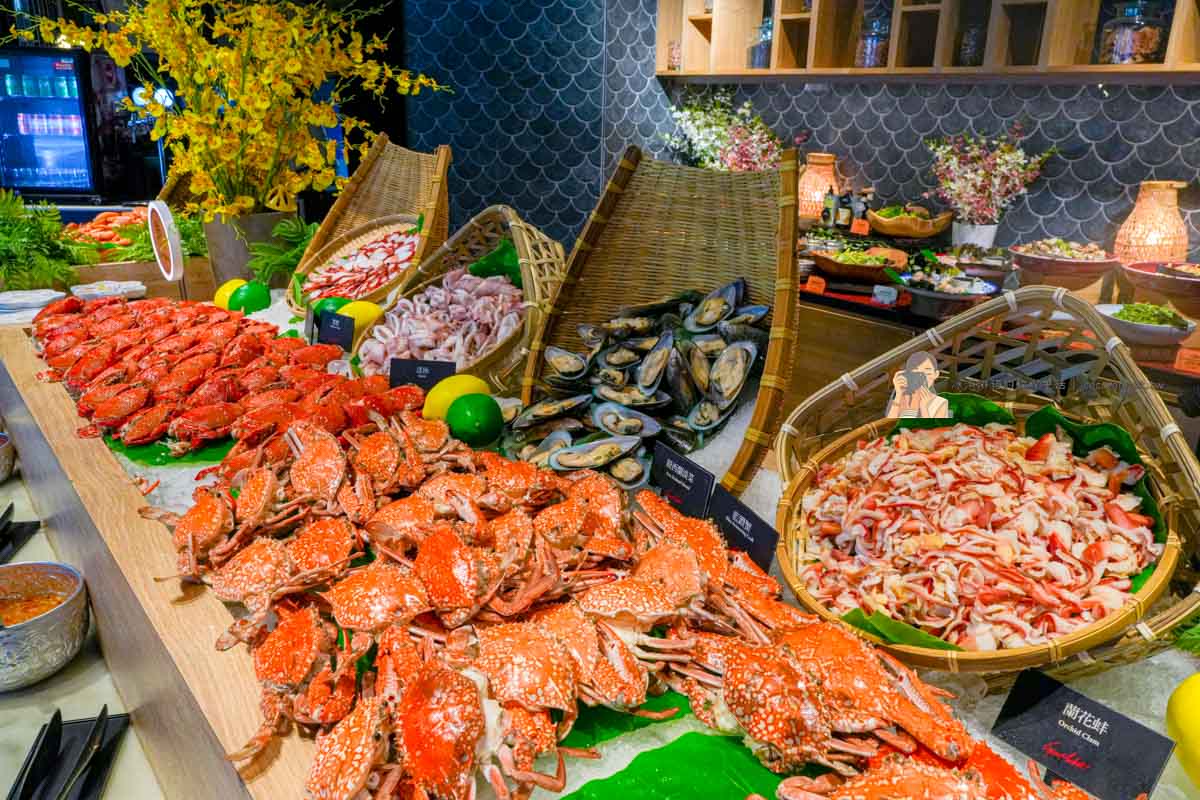 【大直美食】泰市場吃到飽大直英迪格店訂位、價格，台北自助餐推薦(晶華酒店集團) @冰淇淋貓的軟爛生活