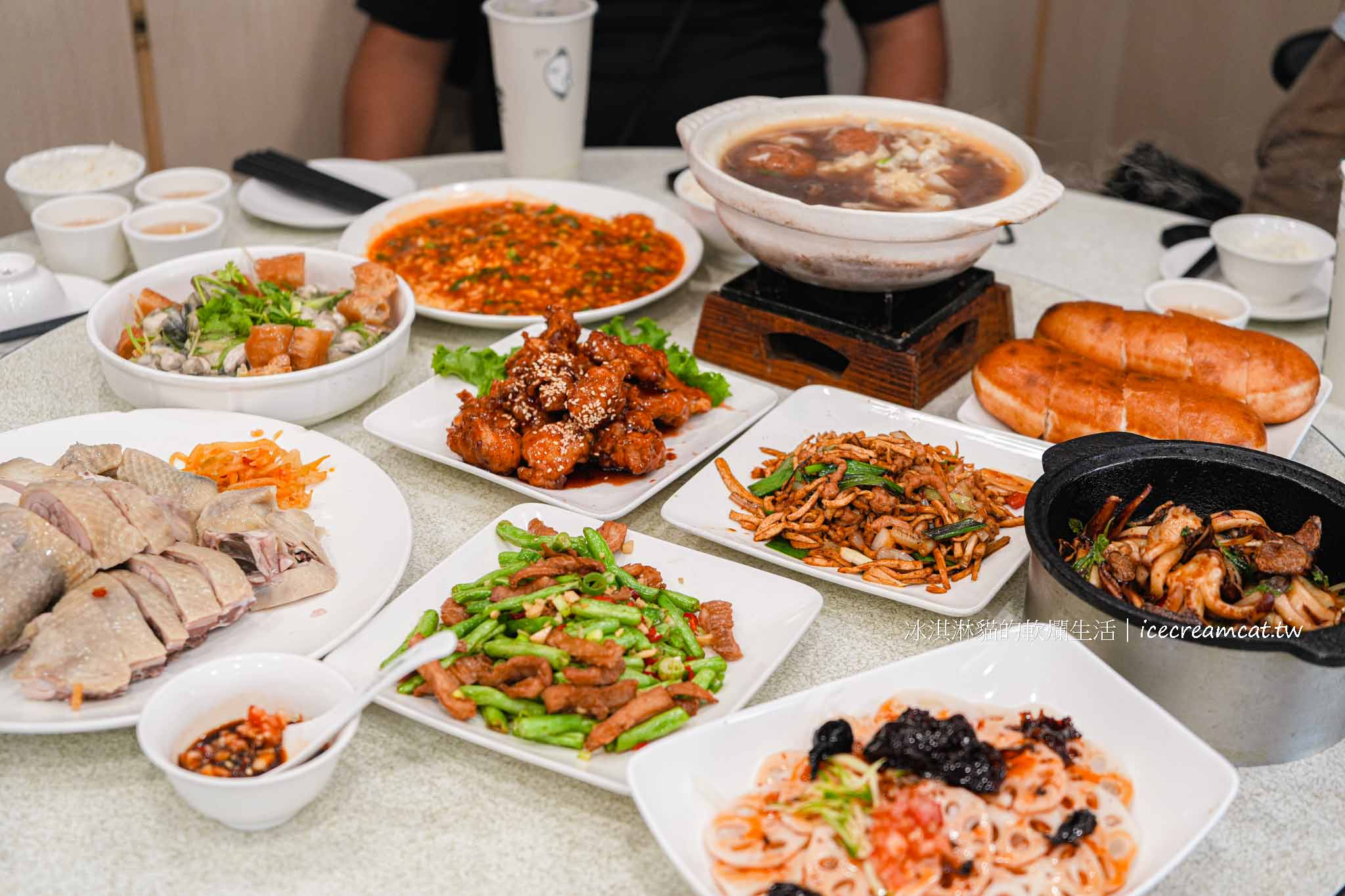 【內湖美食】大湖餐館｜碧湖公園旁30年老字號熱炒店，菜單必點京都排骨 @冰淇淋貓的軟爛生活