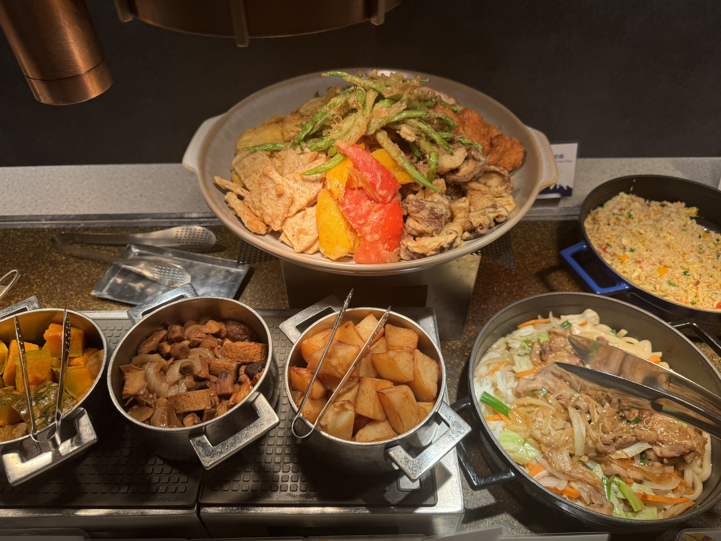 【台北老爺酒店自助餐】Le Café 吃到飽｜中山站自助餐推薦、窗景綠意超放鬆 @冰淇淋貓的軟爛生活
