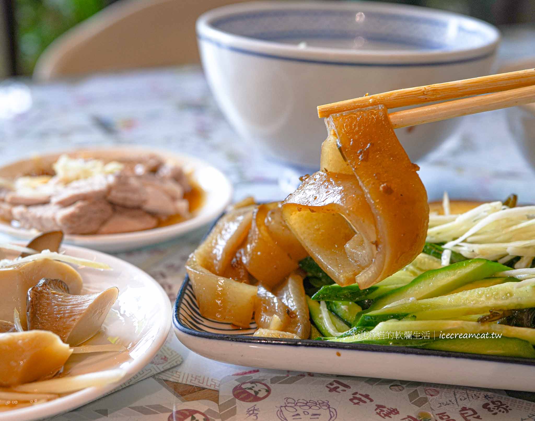 【鹿港圓環頂麵食館】鹿港天后宮附近美食推薦，在地人大推的銅板小吃 @冰淇淋貓的軟爛生活