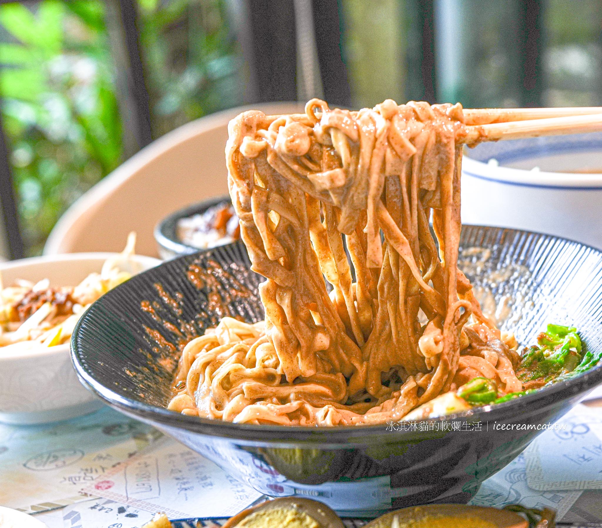 【鹿港圓環頂麵食館】鹿港天后宮附近美食推薦，在地人大推的銅板小吃 @冰淇淋貓的軟爛生活