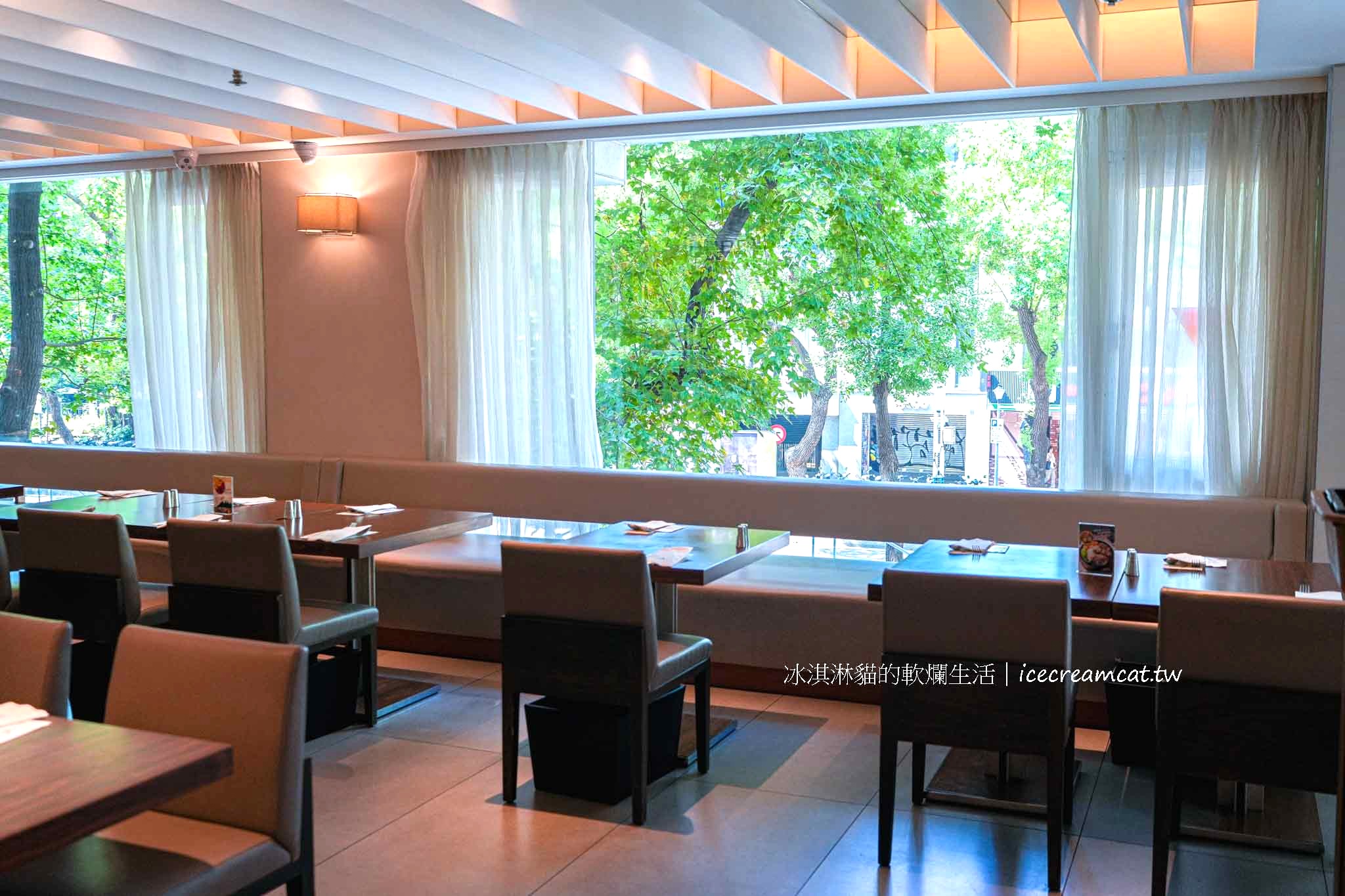 【台北老爺酒店自助餐】Le Café 吃到飽｜中山站自助餐推薦、窗景綠意超放鬆 @冰淇淋貓的軟爛生活