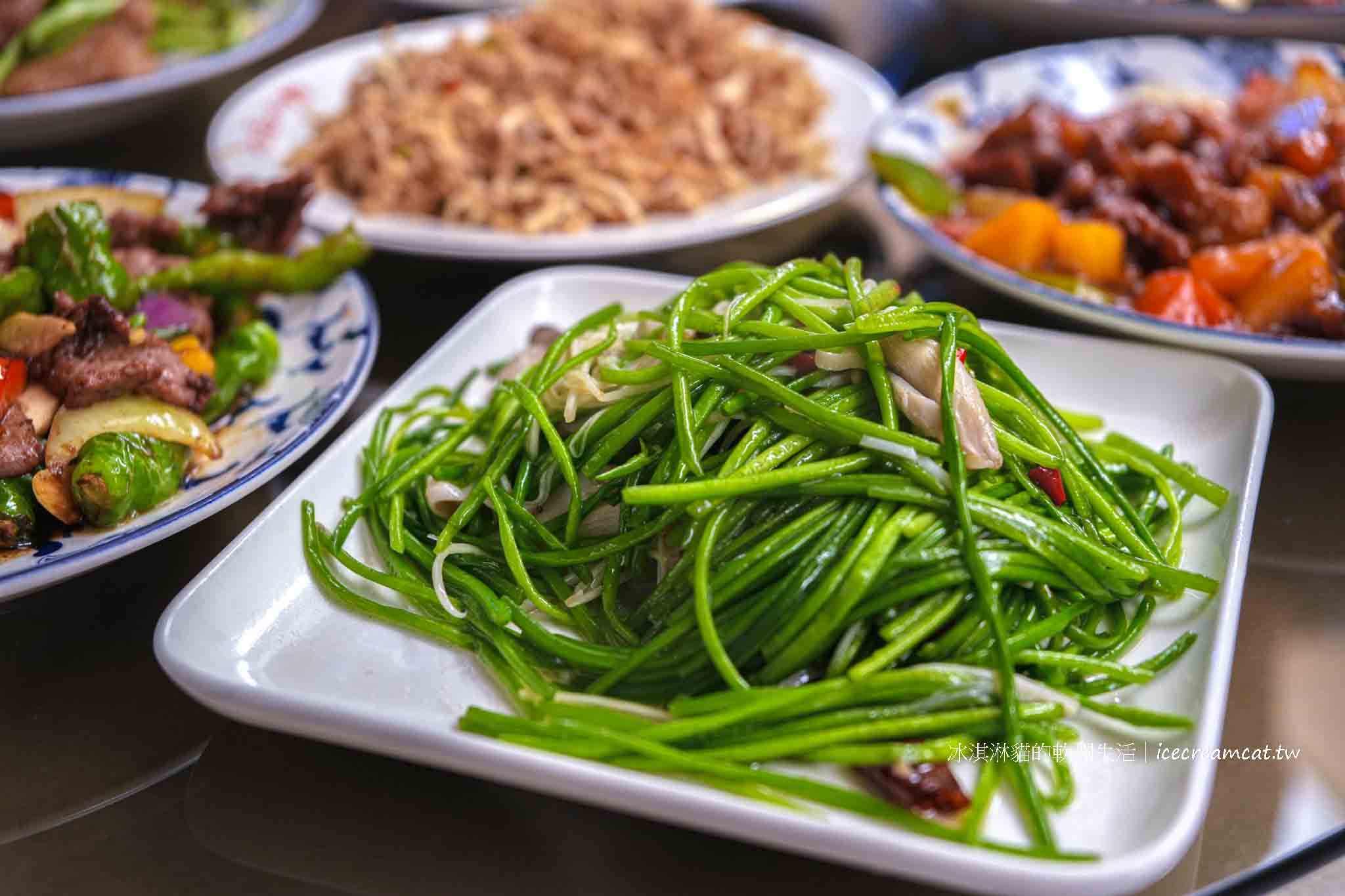 【內湖餐廳】六品小館內湖店|台北40年江浙合菜餐廳,必點豆干肉絲 @冰淇淋貓的軟爛生活 【內湖餐廳】六品小館內湖店|台北40年江浙合菜餐廳,必點豆干肉絲 @冰淇淋貓的軟爛生活