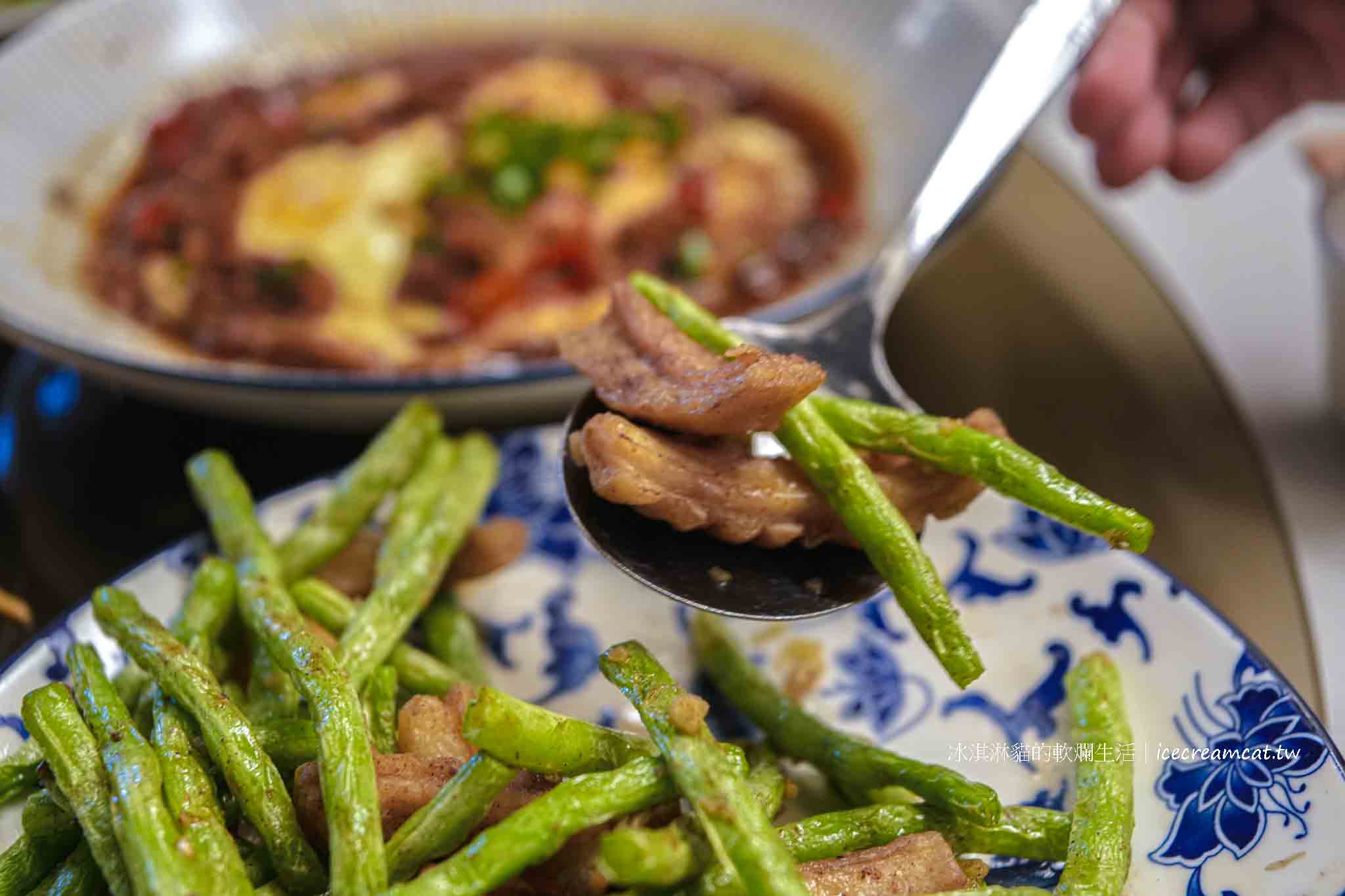 【內湖餐廳】六品小館內湖店|台北40年江浙合菜餐廳,必點豆干肉絲 @冰淇淋貓的軟爛生活 【內湖餐廳】六品小館內湖店|台北40年江浙合菜餐廳,必點豆干肉絲 @冰淇淋貓的軟爛生活