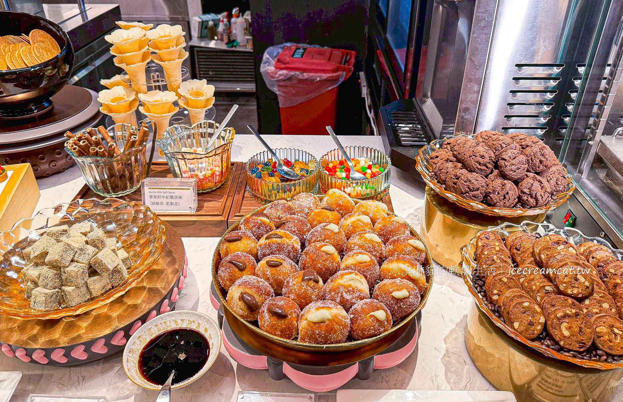 改裝後【探索廚房吃到飽】台北寒舍艾美酒店飯店自助餐價格與訂位，信義區Buffet @冰淇淋貓的軟爛生活