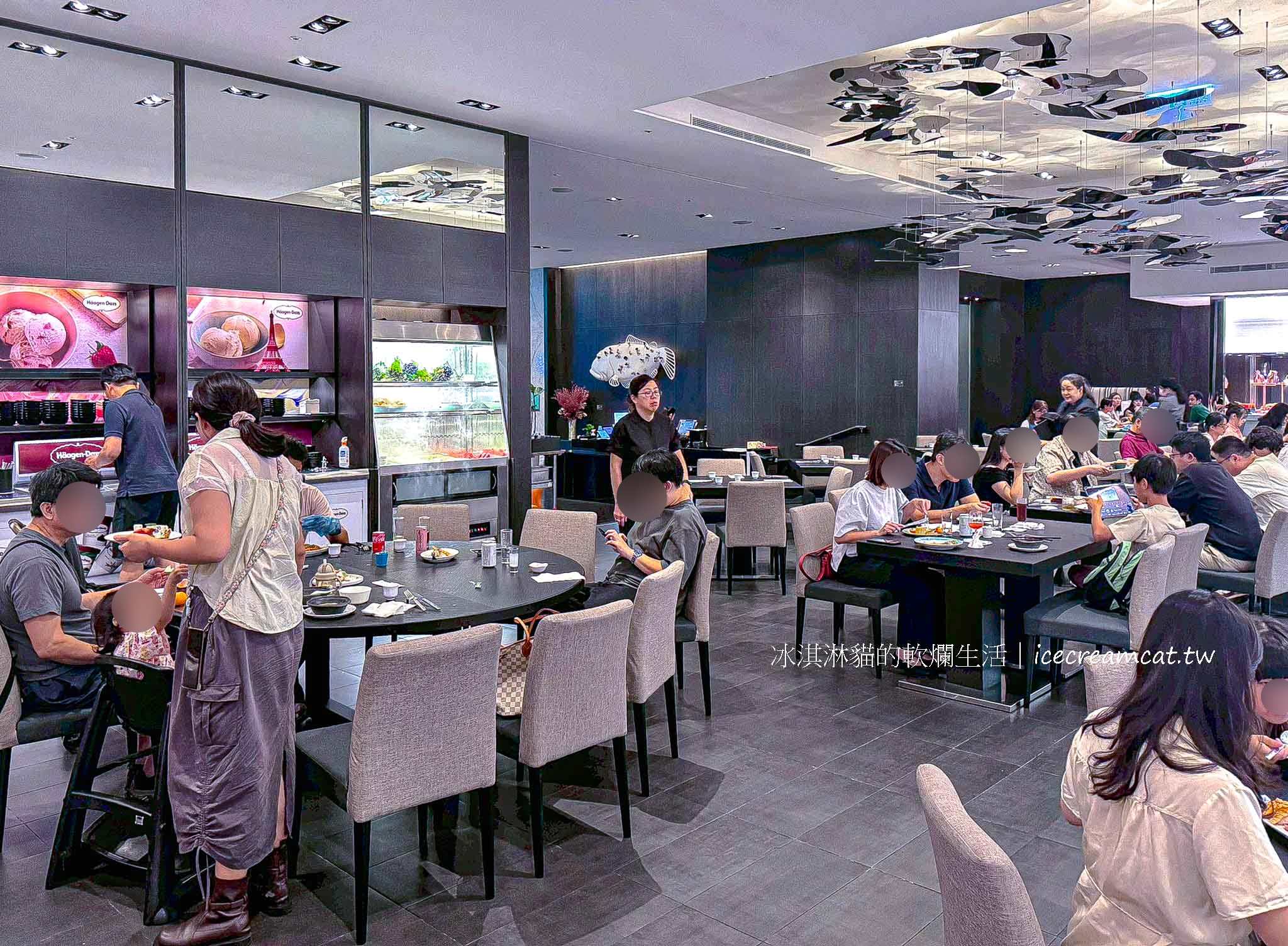 改裝後【探索廚房吃到飽】台北寒舍艾美酒店飯店自助餐價格與訂位，信義區Buffet @冰淇淋貓的軟爛生活