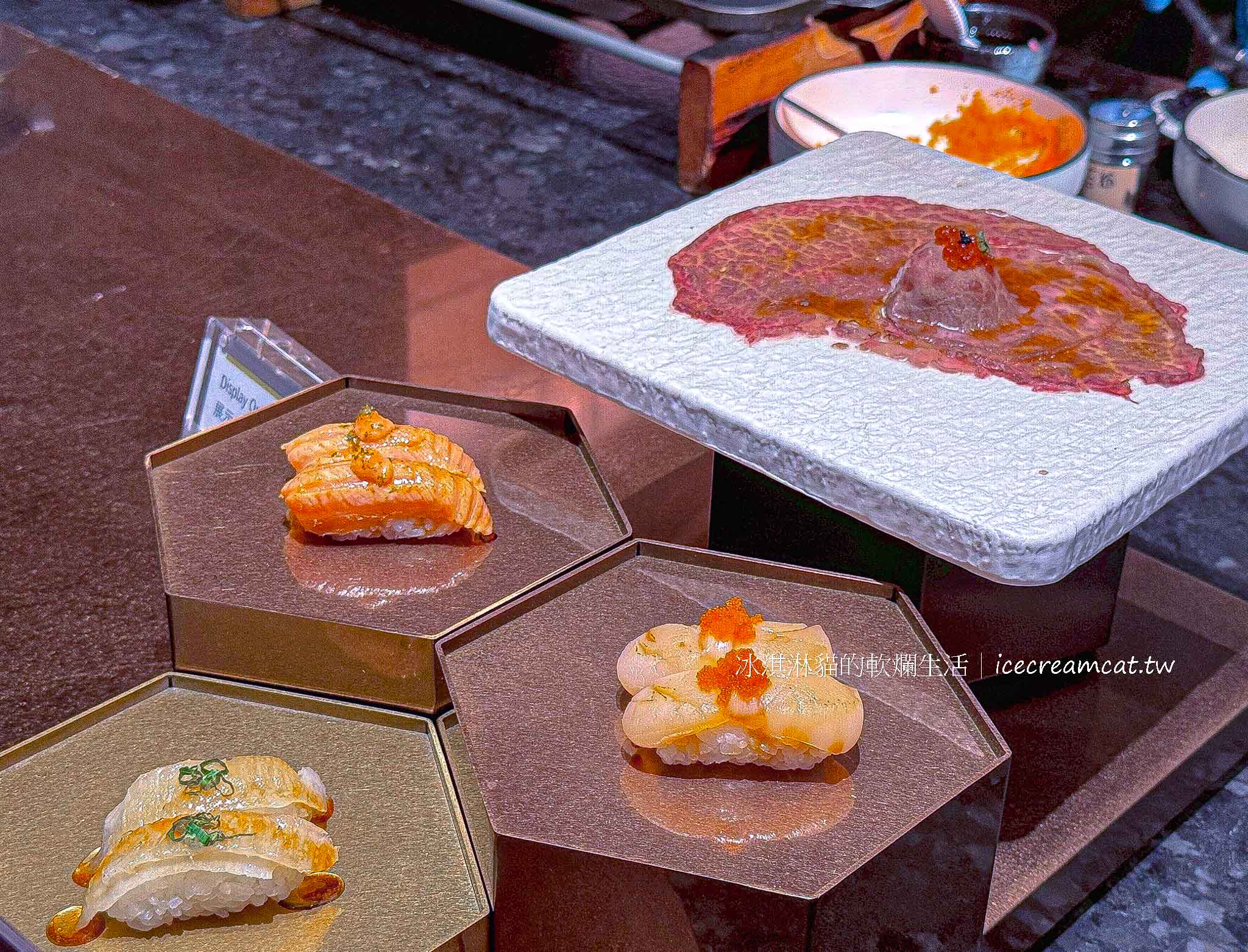 改裝後【探索廚房吃到飽】台北寒舍艾美酒店飯店自助餐價格與訂位，信義區Buffet @冰淇淋貓的軟爛生活