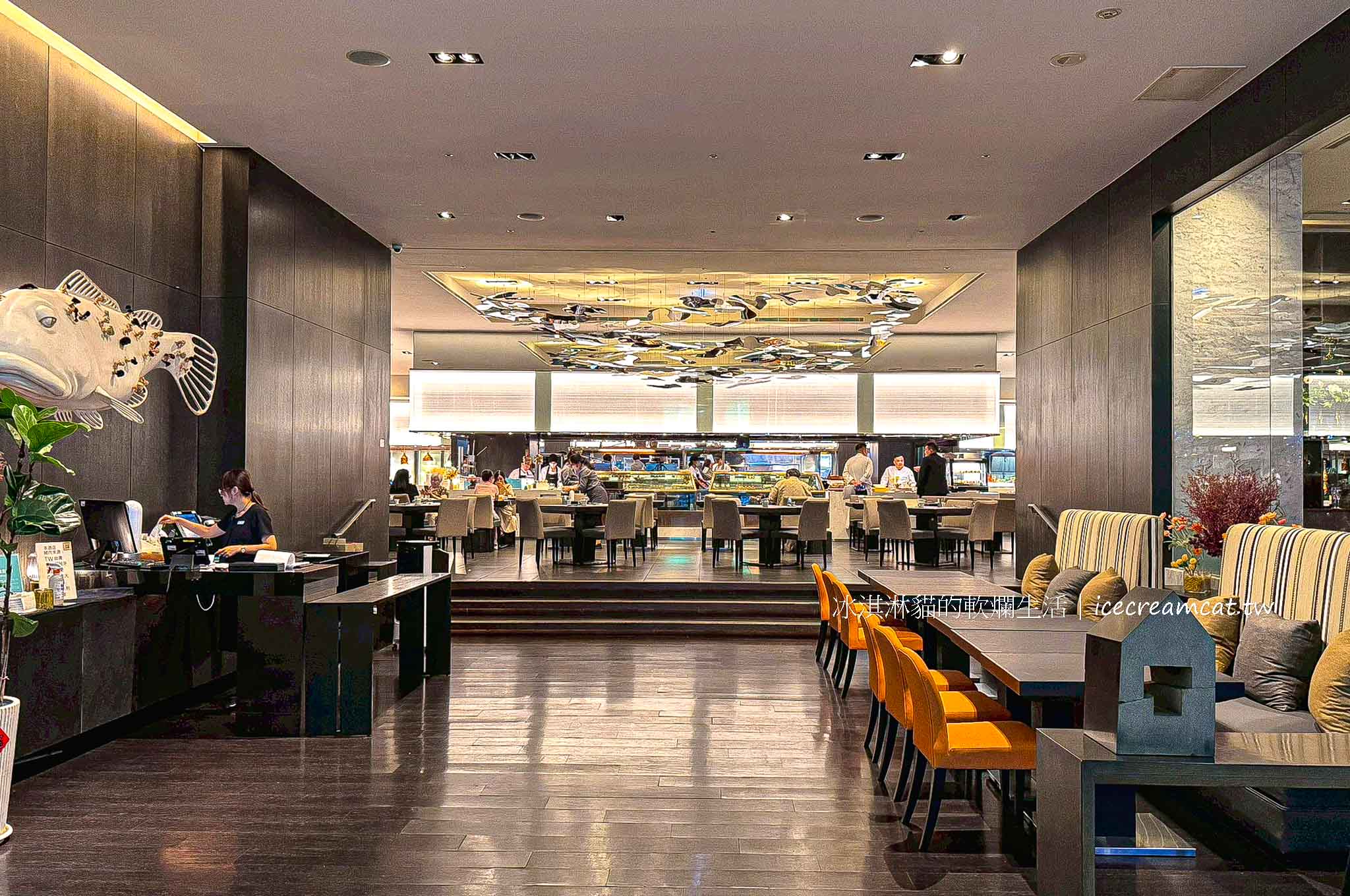 改裝後【探索廚房吃到飽】台北寒舍艾美酒店飯店自助餐價格與訂位，信義區Buffet @冰淇淋貓的軟爛生活