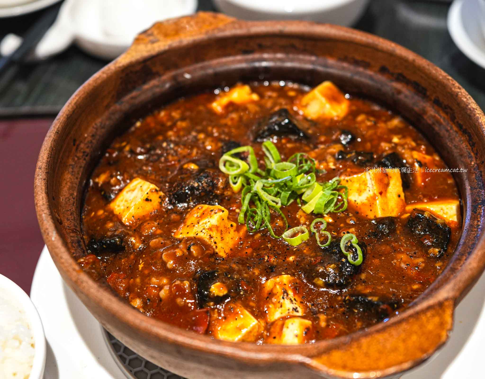 【粵亮廣式料理】南港高檔粵菜餐廳｜台北六福萬怡酒店必吃烤鴨、戰斧牛排 @冰淇淋貓的軟爛生活
