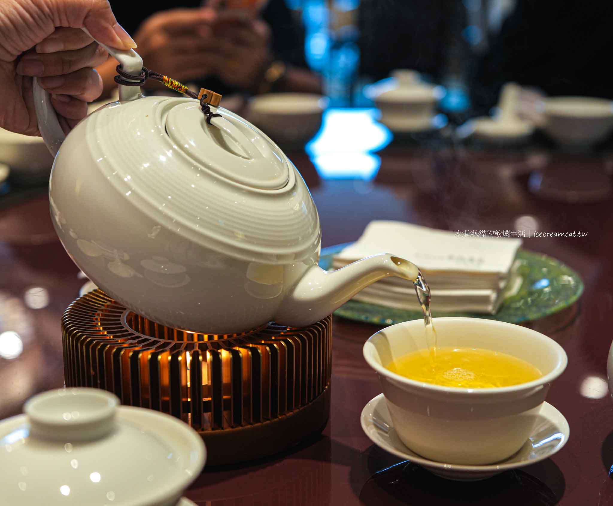 【粵亮廣式料理】南港高檔粵菜餐廳｜台北六福萬怡酒店必吃烤鴨、戰斧牛排 @冰淇淋貓的軟爛生活